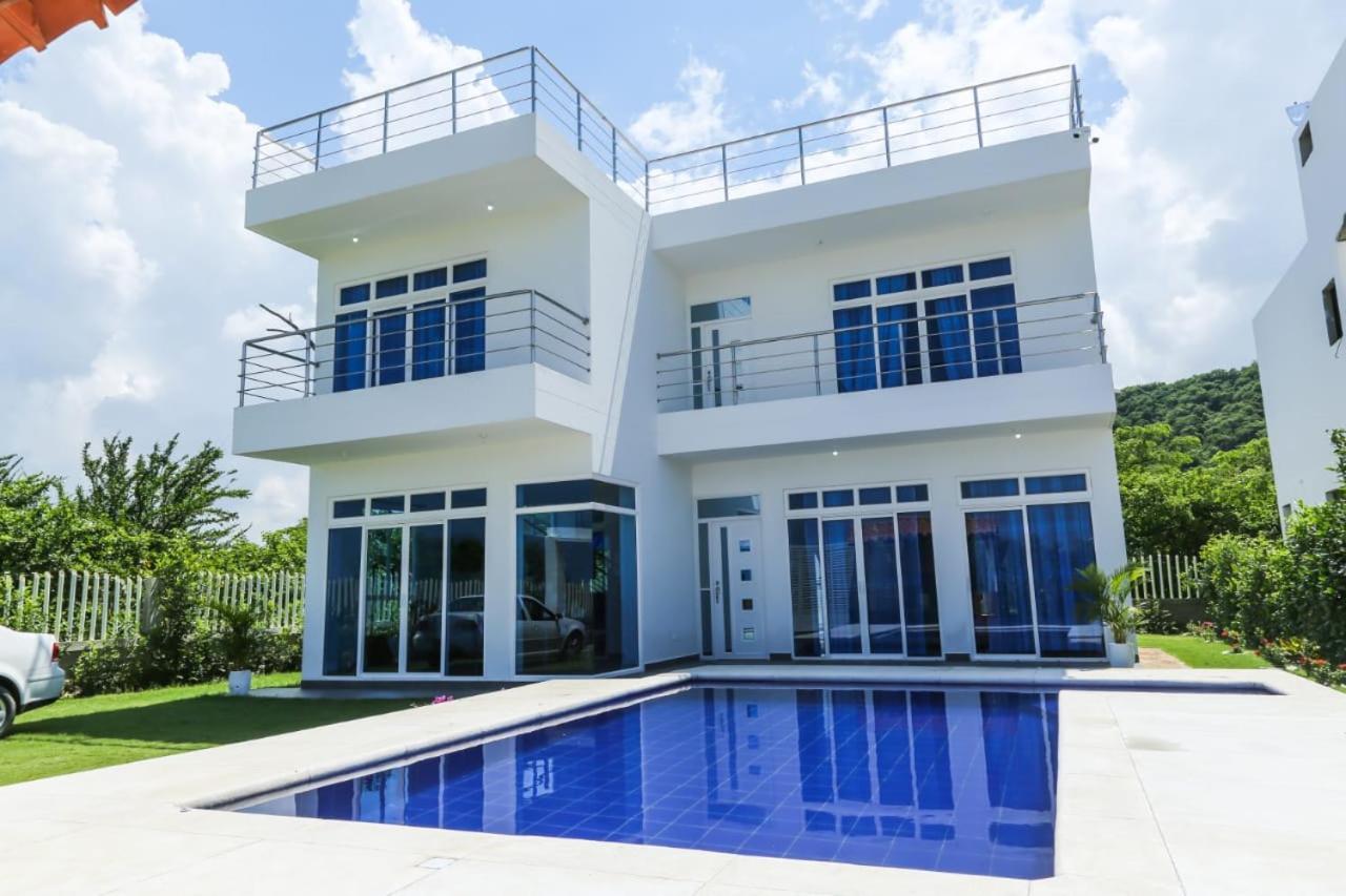 Casa Blanca Malibu Aparthotel Santa Verónica Exterior foto